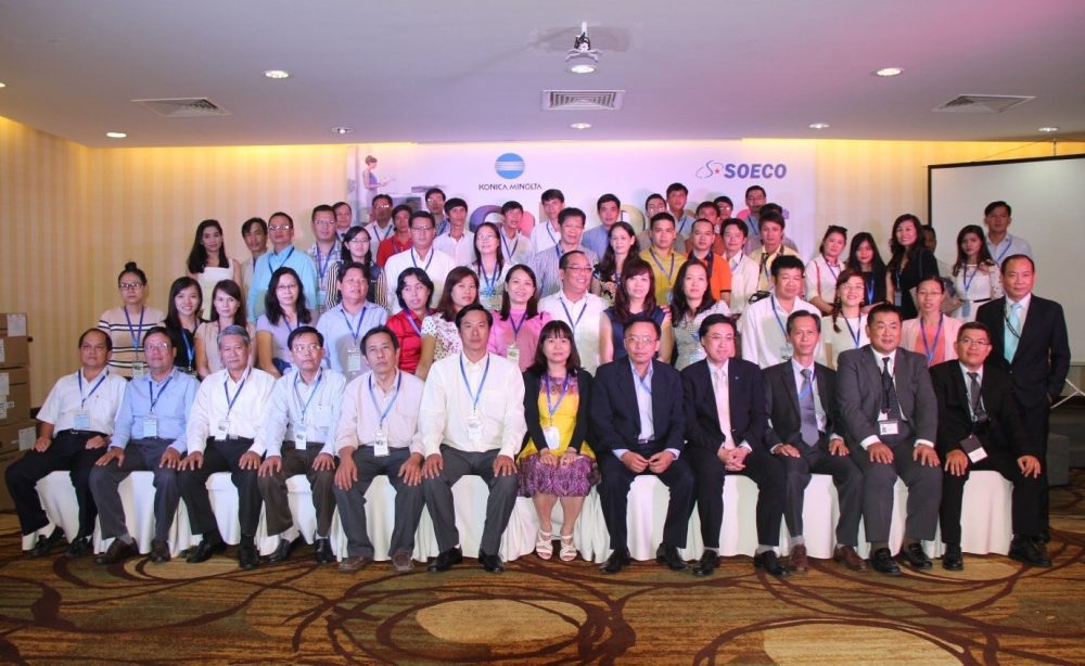 Chụp ảnh sự kiện kỉ niệm công ty nhân dịp cuối năm tại Hà Nội